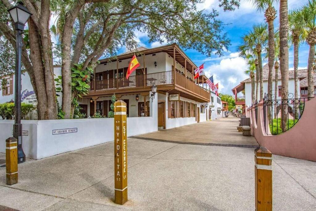 Cozy Quiet St Augustine Private Condo - 2Bed, 1 Bath, Sleeps 6, Steps To Historic St Augustine Center & All Tourist Attractions, Restaurants, Cafes, Backyard, Porch St. Augustine Exteriör bild