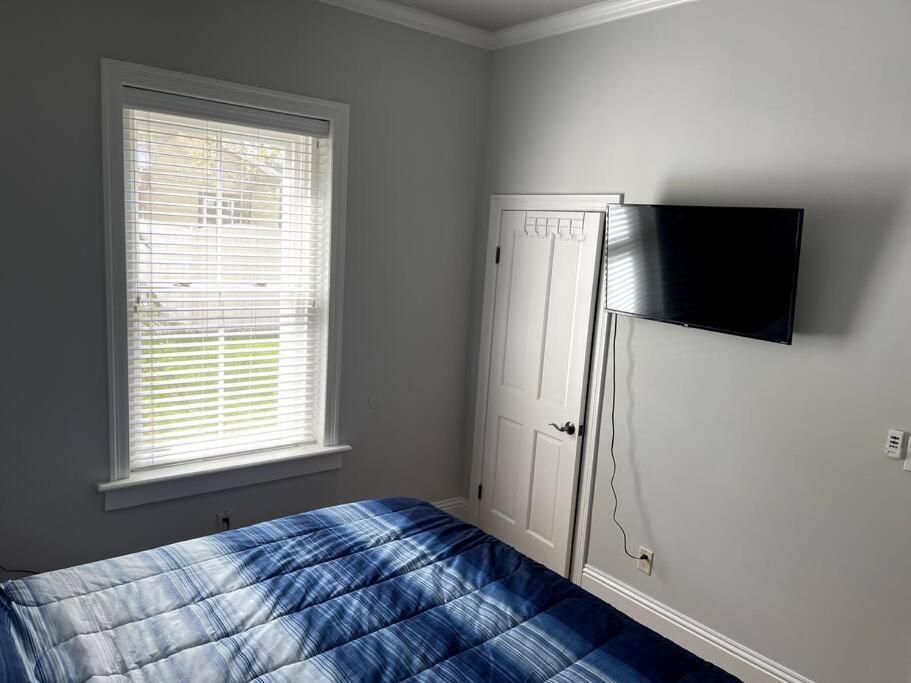 Cozy Quiet St Augustine Private Condo - 2Bed, 1 Bath, Sleeps 6, Steps To Historic St Augustine Center & All Tourist Attractions, Restaurants, Cafes, Backyard, Porch St. Augustine Exteriör bild