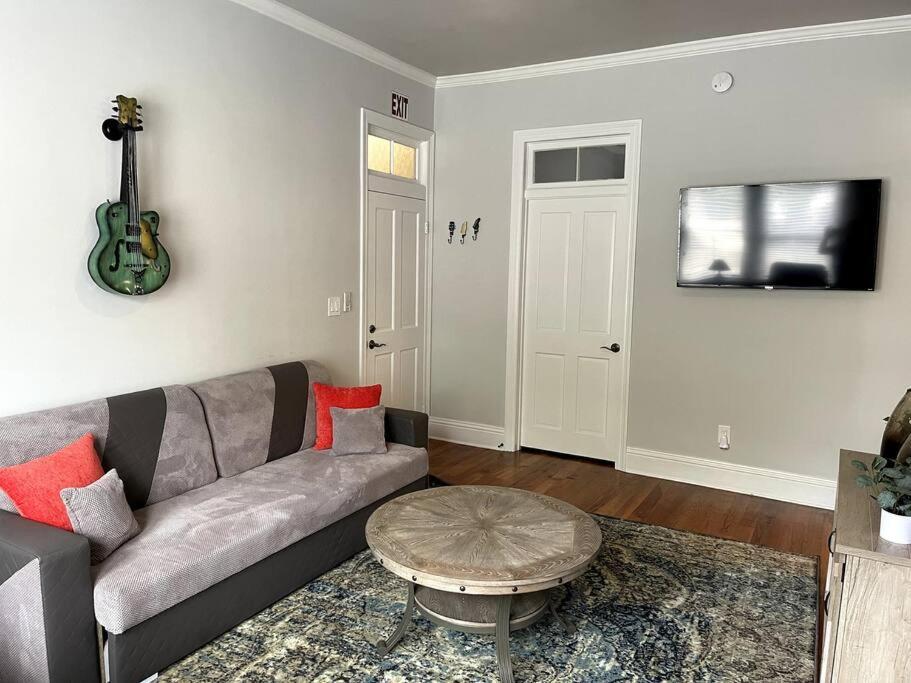 Cozy Quiet St Augustine Private Condo - 2Bed, 1 Bath, Sleeps 6, Steps To Historic St Augustine Center & All Tourist Attractions, Restaurants, Cafes, Backyard, Porch St. Augustine Exteriör bild